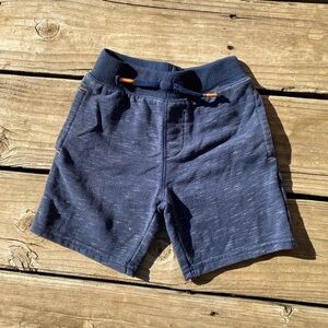 3T knit shorts with pockets